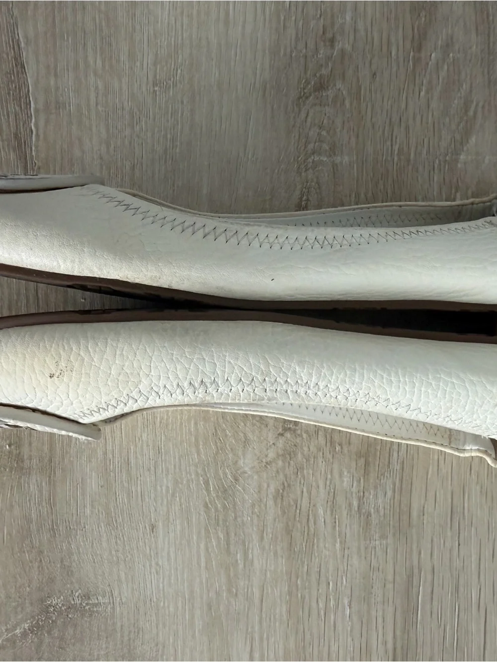 Tory Burch Cream Leather Logo Round-Toe Ballet Flats